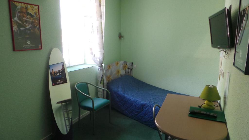 Hotel Le Gambetta Carmaux Номер фото